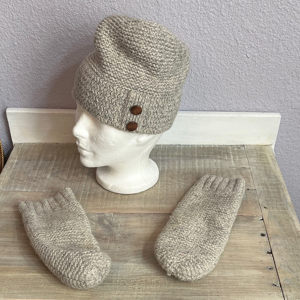 Essential L.L. Bean Wool Blend Beanie & Mitten Knit Set